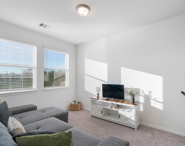 632 Silver Pear Ct - Photo Thumbnail 15