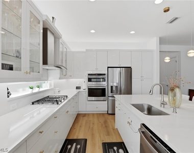 11479 Coronado Way - Photo Thumbnail 14