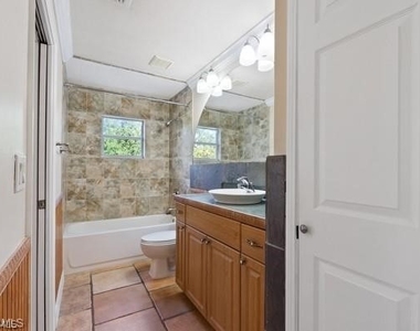 819 James Street - Photo Thumbnail 7