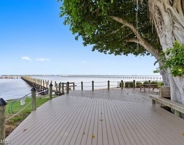 819 James Street - Photo Thumbnail 13