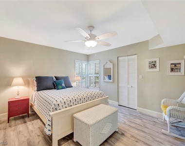 6131 Pelican Bay Boulevard - Photo Thumbnail 16