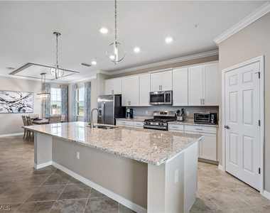15951 Grassland Lane - Photo Thumbnail 6
