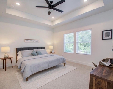 778 W Tidwell Road - Photo Thumbnail 15