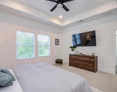 778 W Tidwell Road - Photo Thumbnail 16