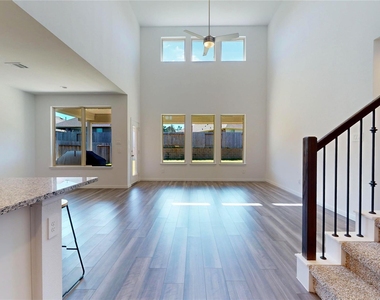 1522 Oakdale Crest Road - Photo Thumbnail 5