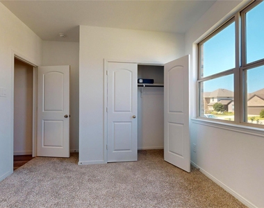 1522 Oakdale Crest Road - Photo Thumbnail 17