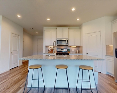 1522 Oakdale Crest Road - Photo Thumbnail 13