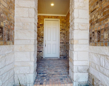 1522 Oakdale Crest Road - Photo Thumbnail 1
