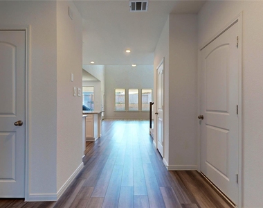 1522 Oakdale Crest Road - Photo Thumbnail 3