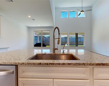 1522 Oakdale Crest Road - Photo Thumbnail 16