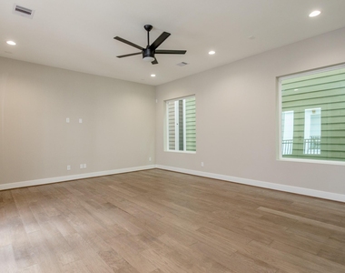 1439 W 25th Street - Photo Thumbnail 24