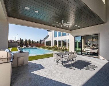 11502 Lago Bella Drive - Photo Thumbnail 24