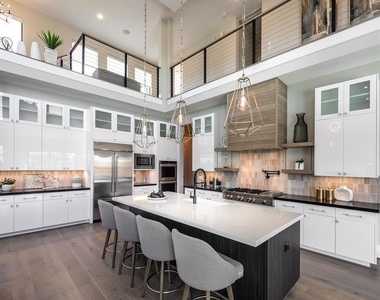 11502 Lago Bella Drive - Photo Thumbnail 9
