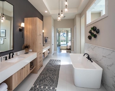11502 Lago Bella Drive - Photo Thumbnail 22