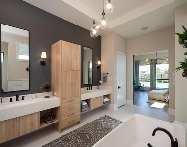 11502 Lago Bella Drive - Photo Thumbnail 21