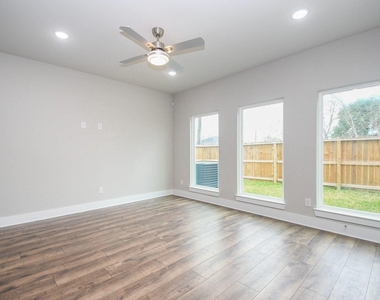 4401 Alvin - Photo Thumbnail 6