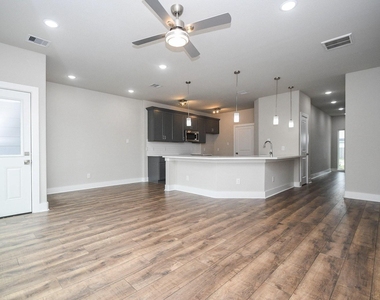 4401 Alvin - Photo Thumbnail 4