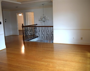 4911 Dwarf Honey Suckle Court - Photo Thumbnail 15