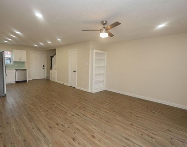 708 Staitti Street - Photo Thumbnail 3