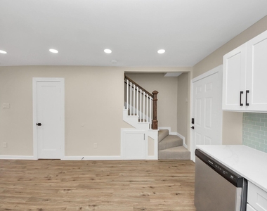 708 Staitti Street - Photo Thumbnail 4