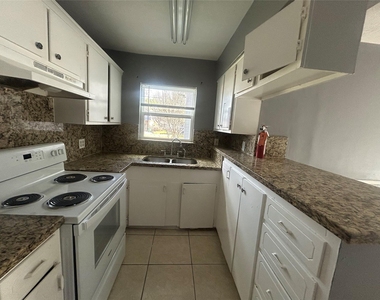 6702 Biggs Court - Photo Thumbnail 3
