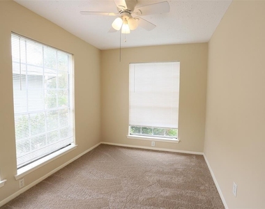 11011 Shadowfield Drive - Photo Thumbnail 9