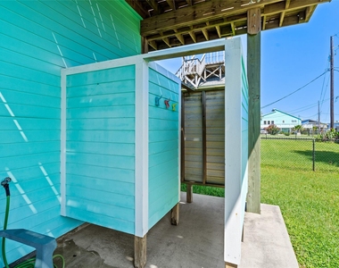 3923 Reeves Drive - Photo Thumbnail 29