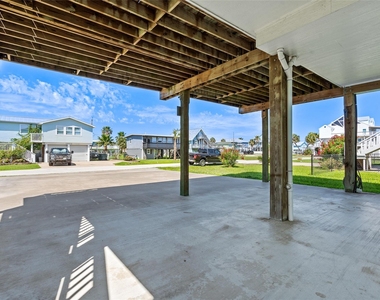 3923 Reeves Drive - Photo Thumbnail 31