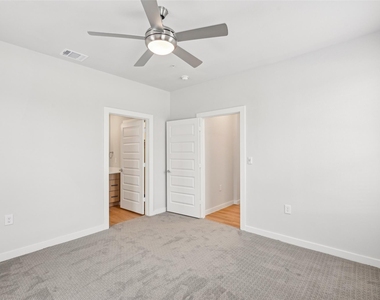 3651-616 S Custer Road - Photo Thumbnail 12