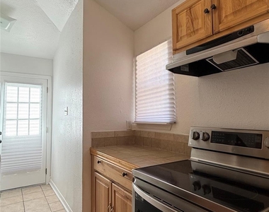 12707 Marble Drive - Photo Thumbnail 12