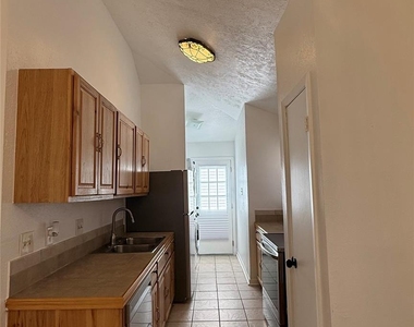 12707 Marble Drive - Photo Thumbnail 5