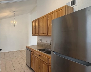 12707 Marble Drive - Photo Thumbnail 9
