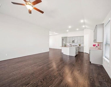 26406 Polaris Rise Lane - Photo Thumbnail 2