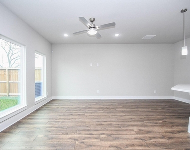 4401 Alvin - Photo Thumbnail 16
