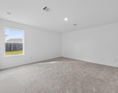 216 Amy Street - Photo Thumbnail 30