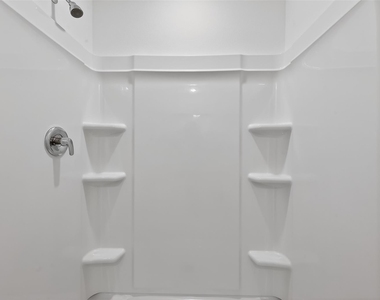 216 Amy Street - Photo Thumbnail 34