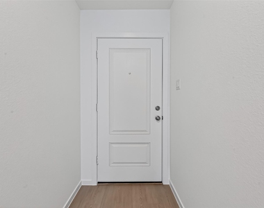 216 Amy Street - Photo Thumbnail 5