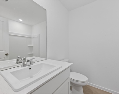 216 Amy Street - Photo Thumbnail 22