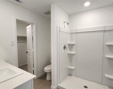 16815 Old Wagon Way - Photo Thumbnail 14