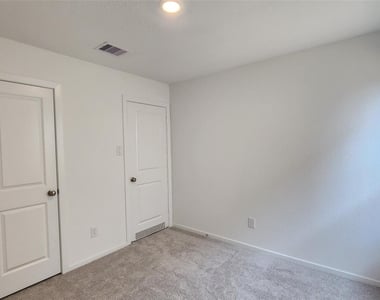 16815 Old Wagon Way - Photo Thumbnail 24