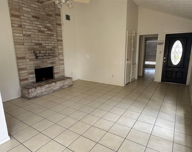 6939 Greenyard Drive - Photo Thumbnail 3