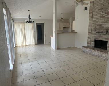 6939 Greenyard Drive - Photo Thumbnail 2