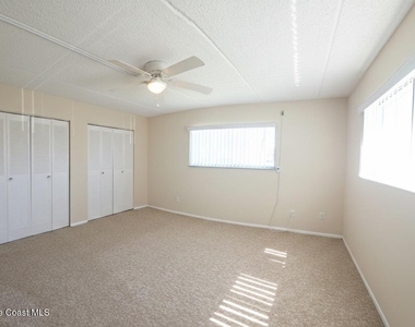 3150 N Harbor City Boulevard - Photo Thumbnail 4