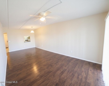 3150 N Harbor City Boulevard - Photo Thumbnail 2