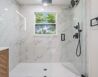 1104 S Lois Avenue - Photo Thumbnail 15