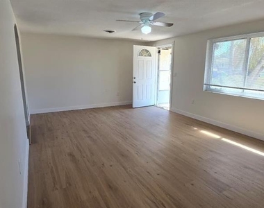 36 Tulane Road - Photo Thumbnail 10