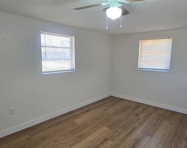 36 Tulane Road - Photo Thumbnail 11