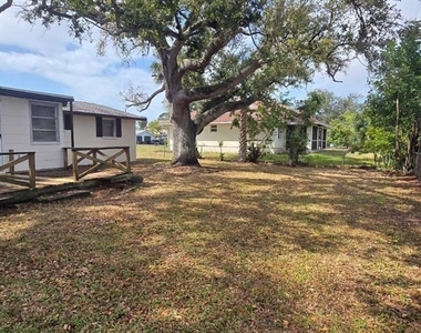 36 Tulane Road - Photo Thumbnail 16