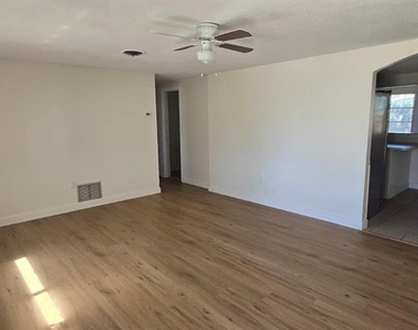 36 Tulane Road - Photo Thumbnail 4