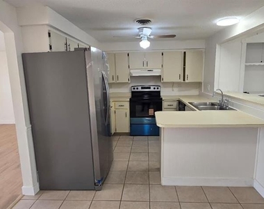 36 Tulane Road - Photo Thumbnail 3